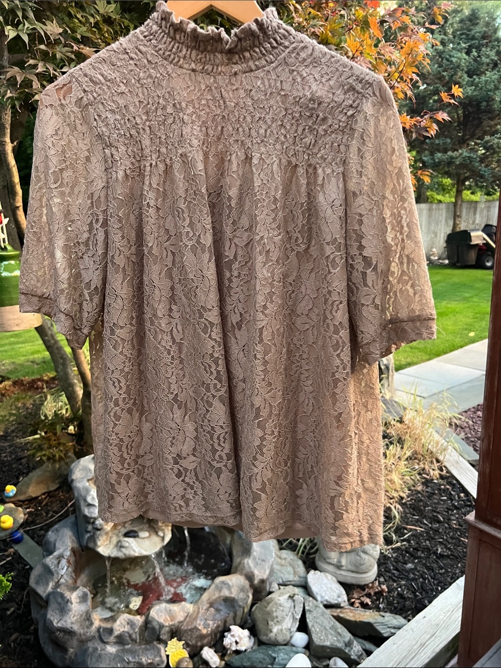 Women's Lace Smocked Yoke Top - Taupe